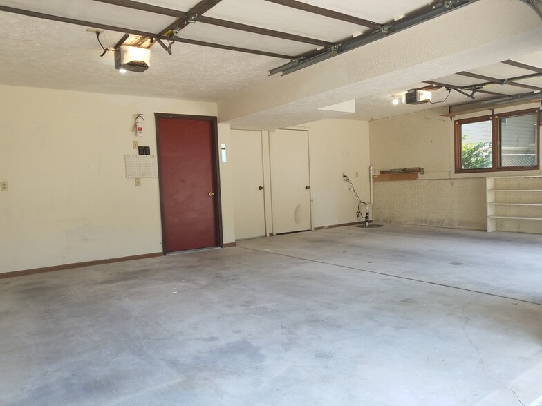 Building Photo - 3133 Wildbriar Ln