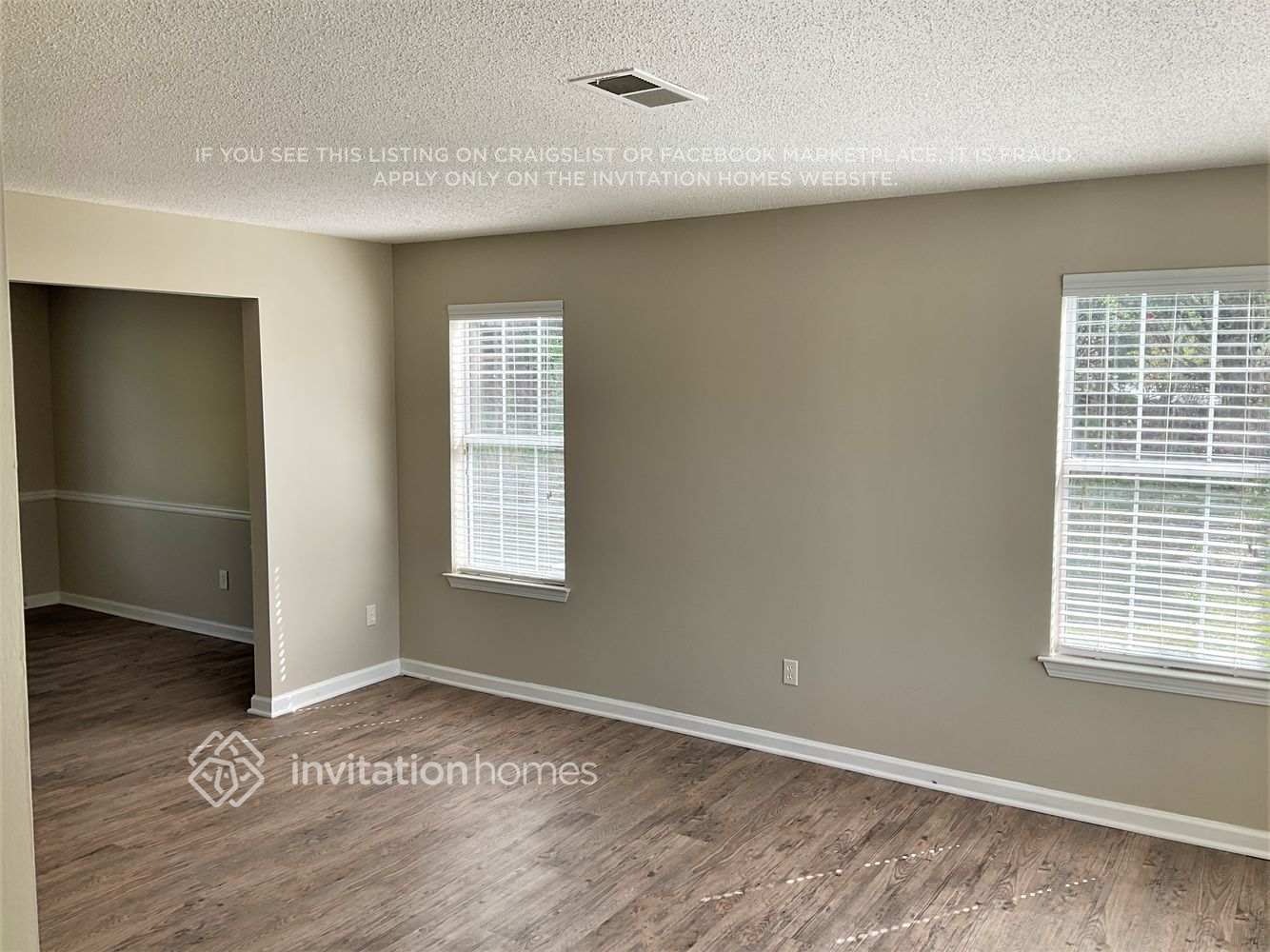 Building Photo - 3441 Riverview Chase Dr
