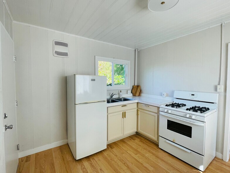 Primary Photo - 31622 Coast Hwy