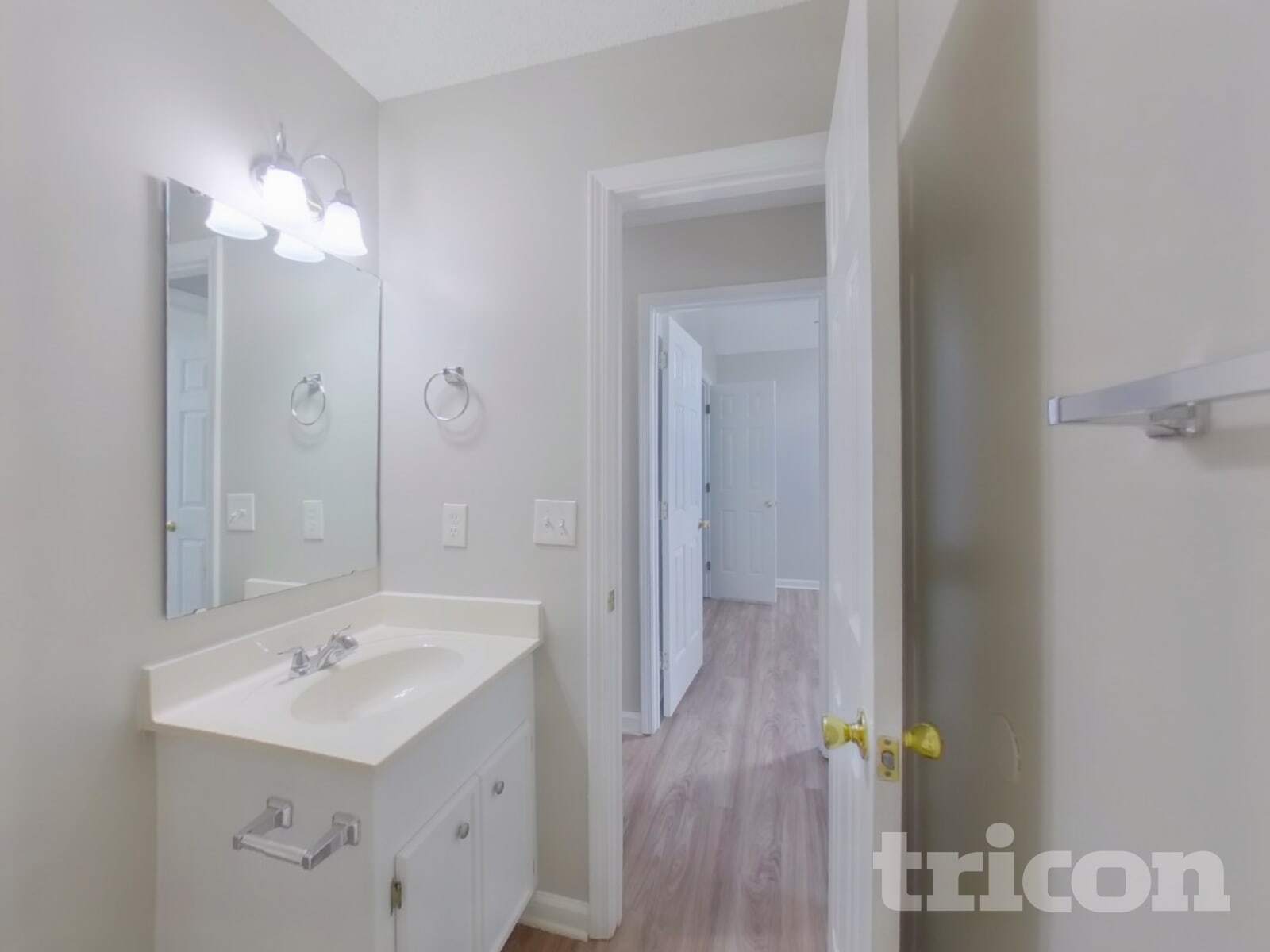 Building Photo - 4 Sweetberry Ct