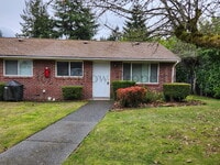 Building Photo - Cozy one bedroom duplex
