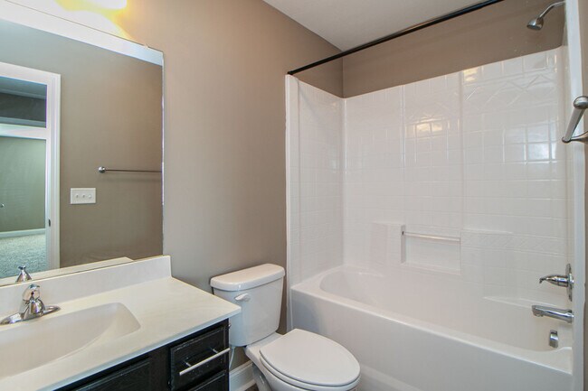 Building Photo - 144 Sycamore Hill Dr