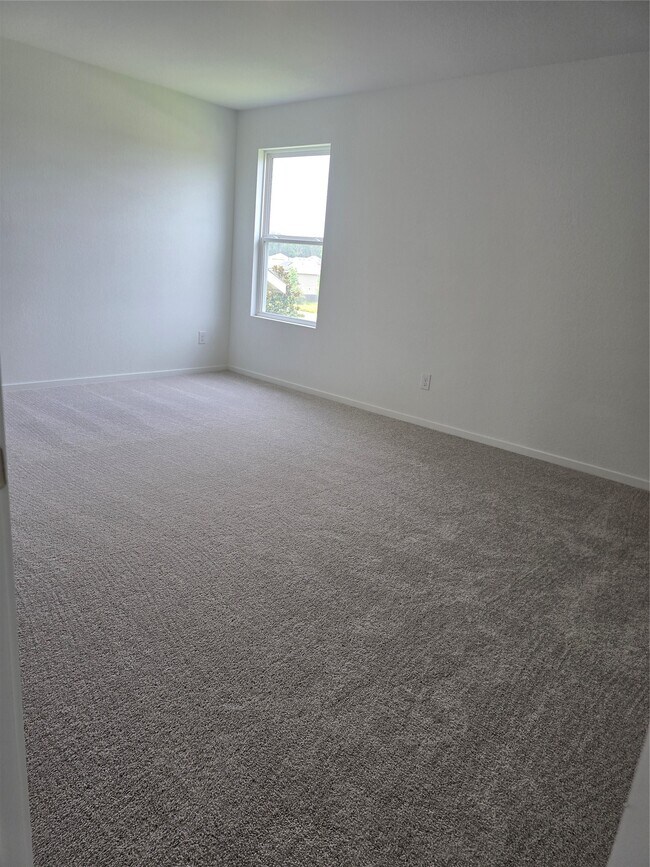 Building Photo - 25560 Blossom Ct