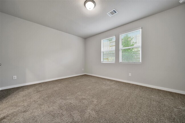 Building Photo - 6609 Lahna Oak Dr