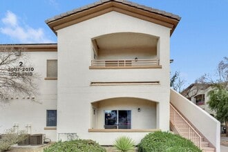 Building Photo - 5655 E Sahara Ave