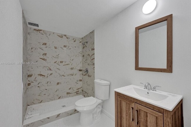 Building Photo - 310 N Ocean Breeze