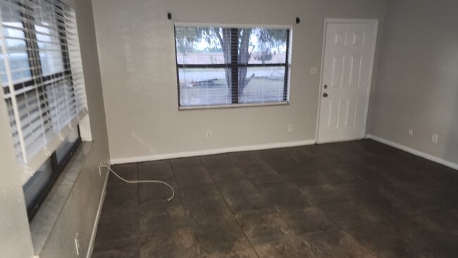 Building Photo - 3379 North Ave