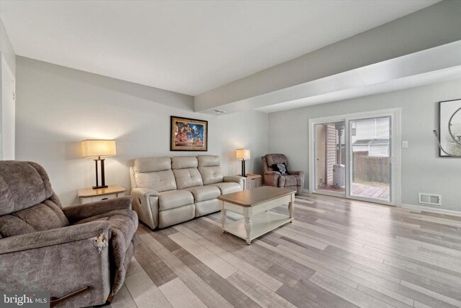 Building Photo - 77 Kanabe Dr