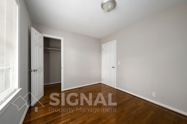 Building Photo - 330 Harlem Ave