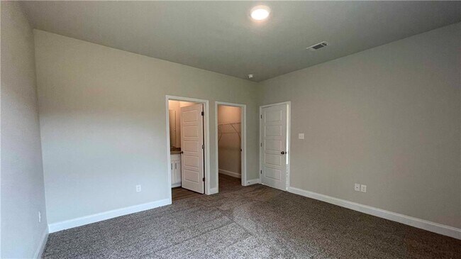 Building Photo - 10475 E Peat Moss Ave