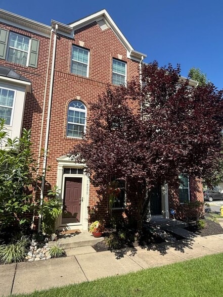 Building Photo - 14050 Cannondale Way
