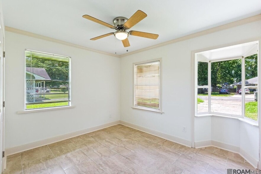 Building Photo - 8977 Nolen Dr