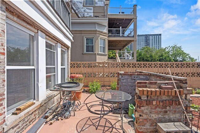 Building Photo - 630 Palisade Ave
