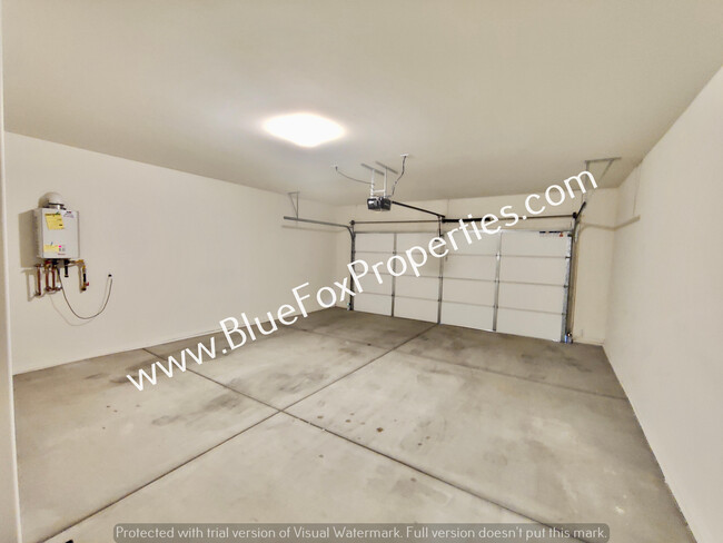 Building Photo - 10359 N Tenaza Ct