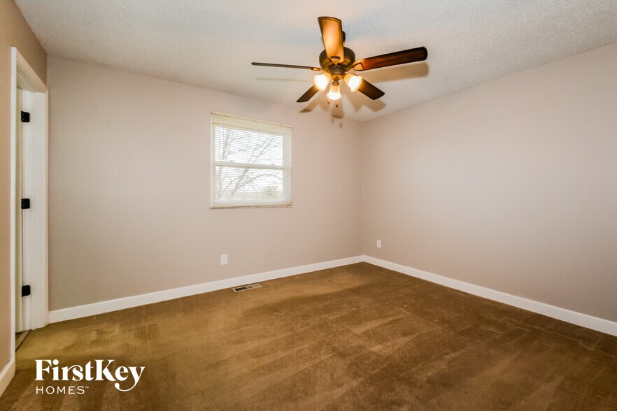 Building Photo - 1036 Drexel Dr