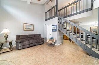 Building Photo - 12755 Mill Ridge Dr