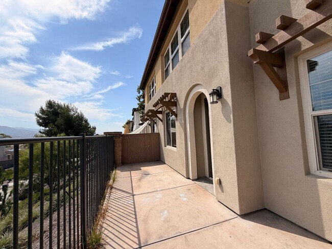 Building Photo - 1729 Cripple Creek Dr