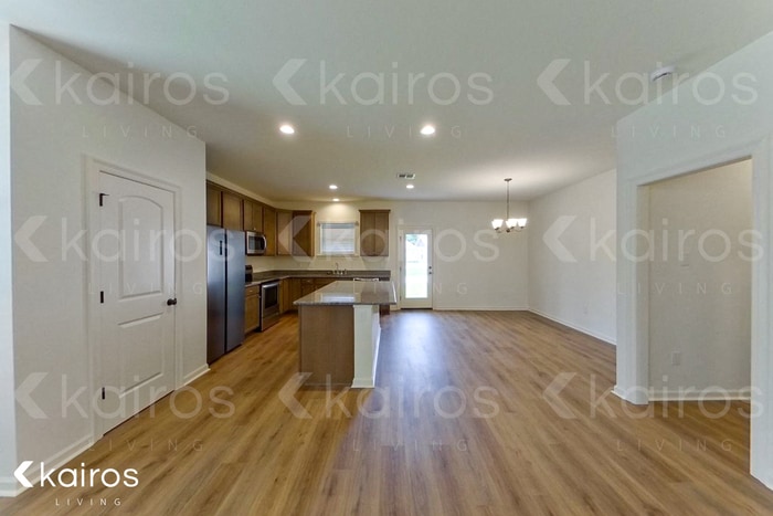 Building Photo - 206 Teddy Ln