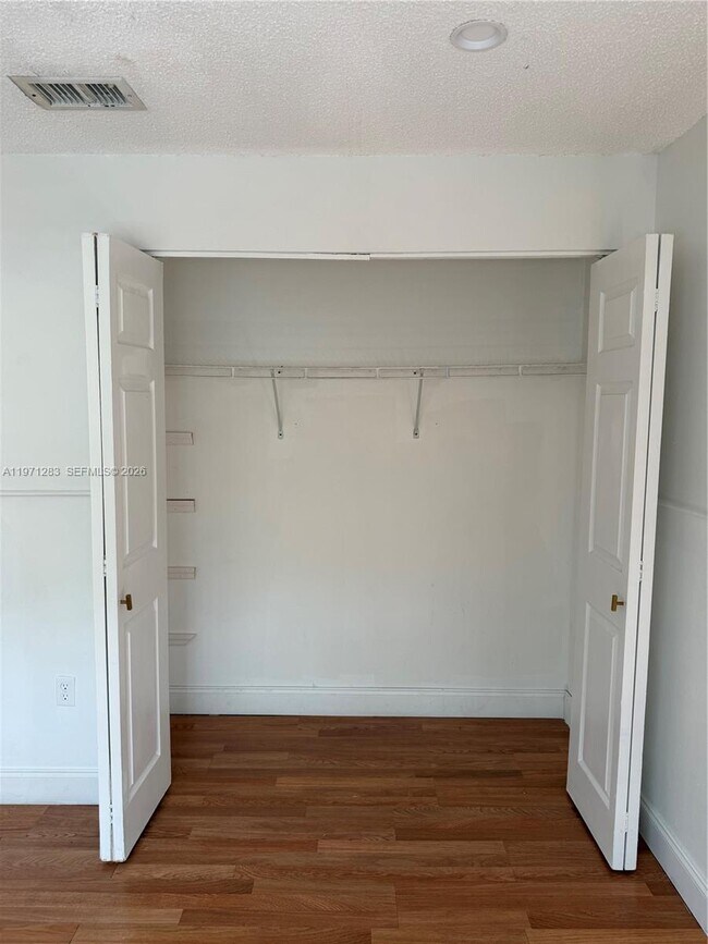 Building Photo - 14910 SW 82nd Terrace