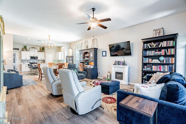 Building Photo - 125 Lightbourne Dr
