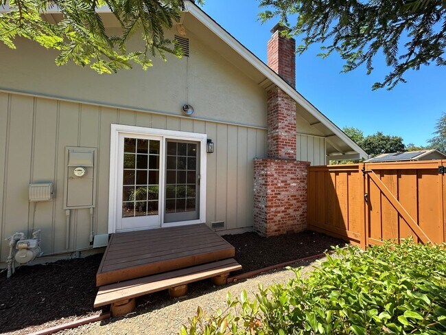 Building Photo - 3BR/2BA Single-Story Home in Walnut Creek’...