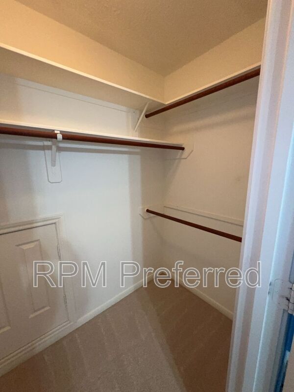 Building Photo - 2513 Flycatcher Cove Dr