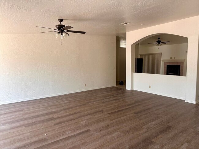 Building Photo - Long Term Rental