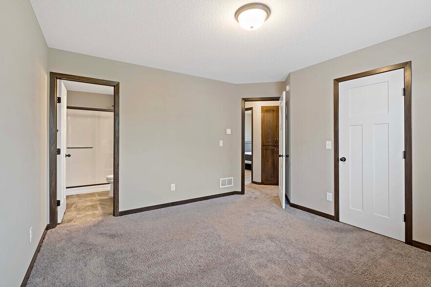 Building Photo - 7713 Lambert Cir NE