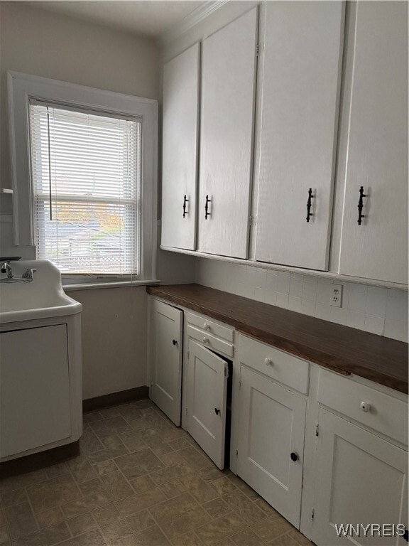 Building Photo - 55 E Hazeltine Ave