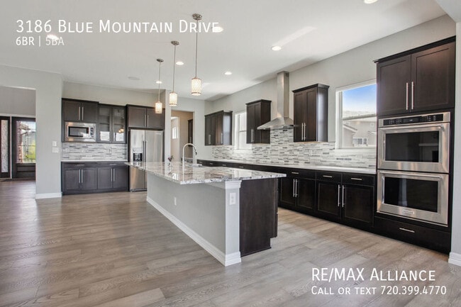 Building Photo - 3186 Blue Mountain Dr