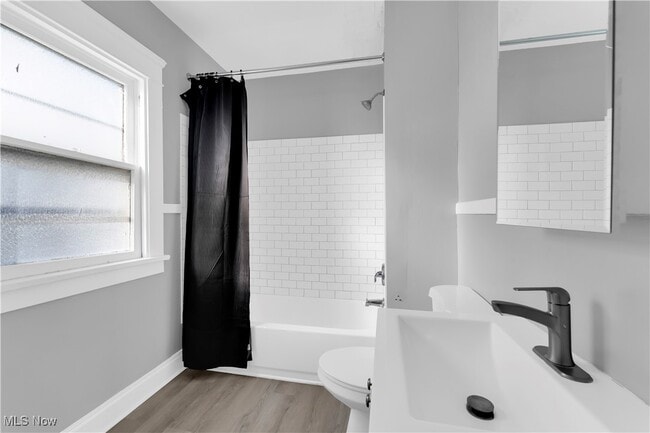 Building Photo - 3510 W 125th St