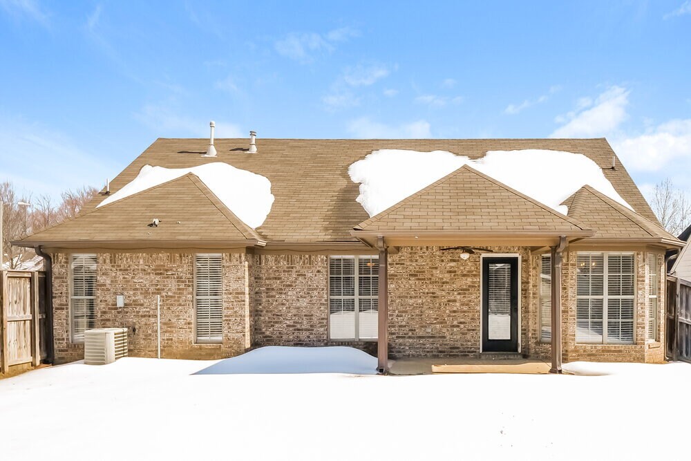 Building Photo - 8213 Park Pike