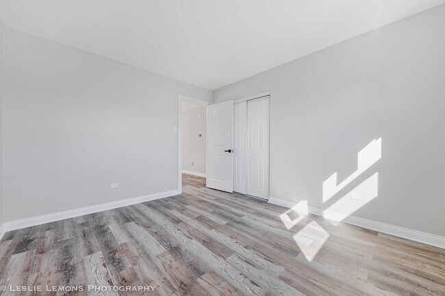 Building Photo - 7653 Roberts Rd