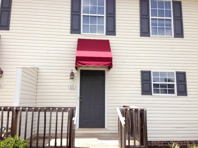 Primary Photo - 2201 Cherokee Rd