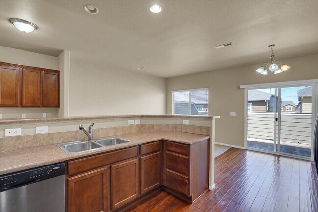 Building Photo - 5647 Celtic Cross Grove