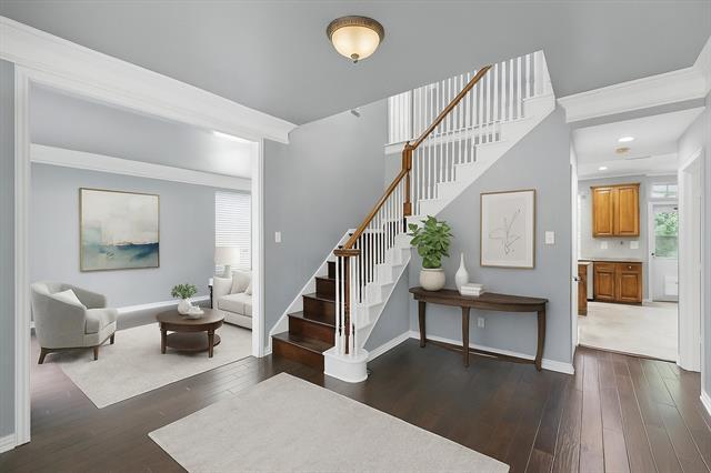 Building Photo - 4204 Crescent Dr