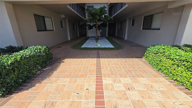 Building Photo - 8650 SW 133rd Avenue Rd
