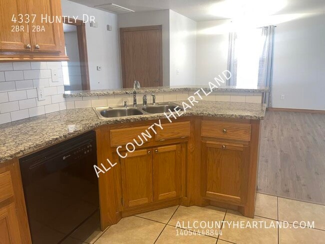 Building Photo - 4337 Huntly Dr