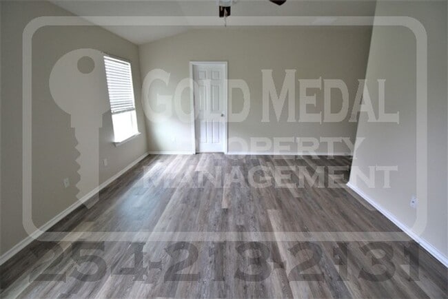 Building Photo - 6409 Cool Creek Dr