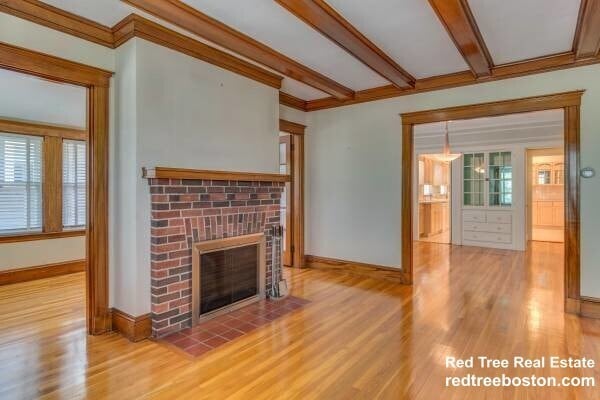 Primary Photo - 384 School St