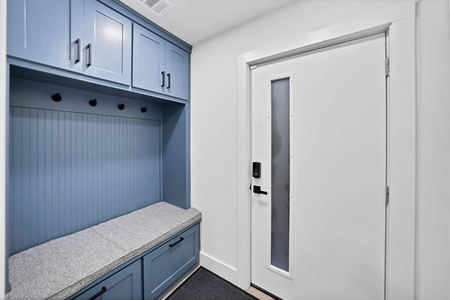 Building Photo - 4114 Delano Pl