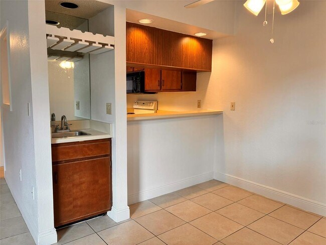 Building Photo - 651 Trinidad Ct