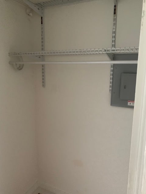 Building Photo - 3915 N Southport Ave