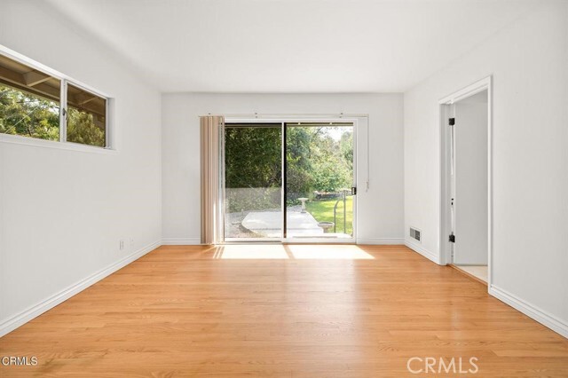 Building Photo - 2055 Liliano Dr