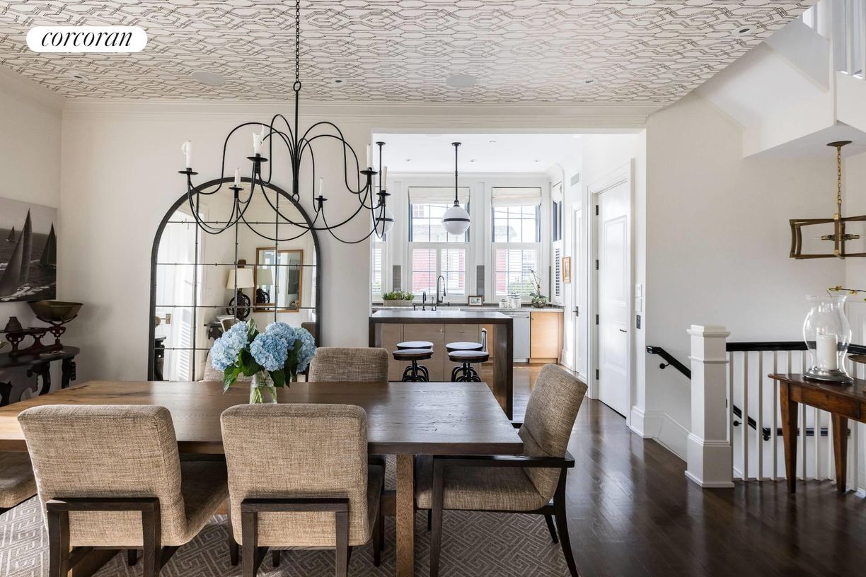 Building Photo - 43 Church St