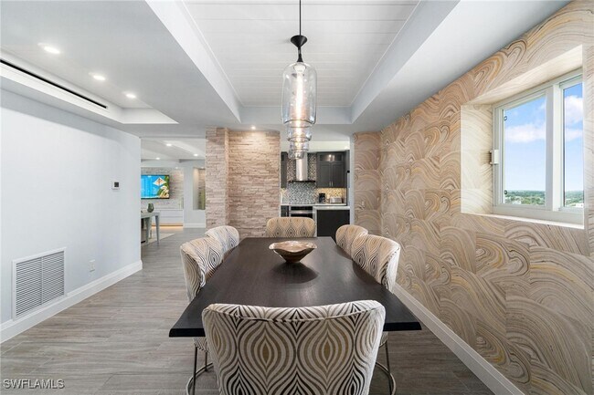 Building Photo - 9051 Gulf Shore Dr