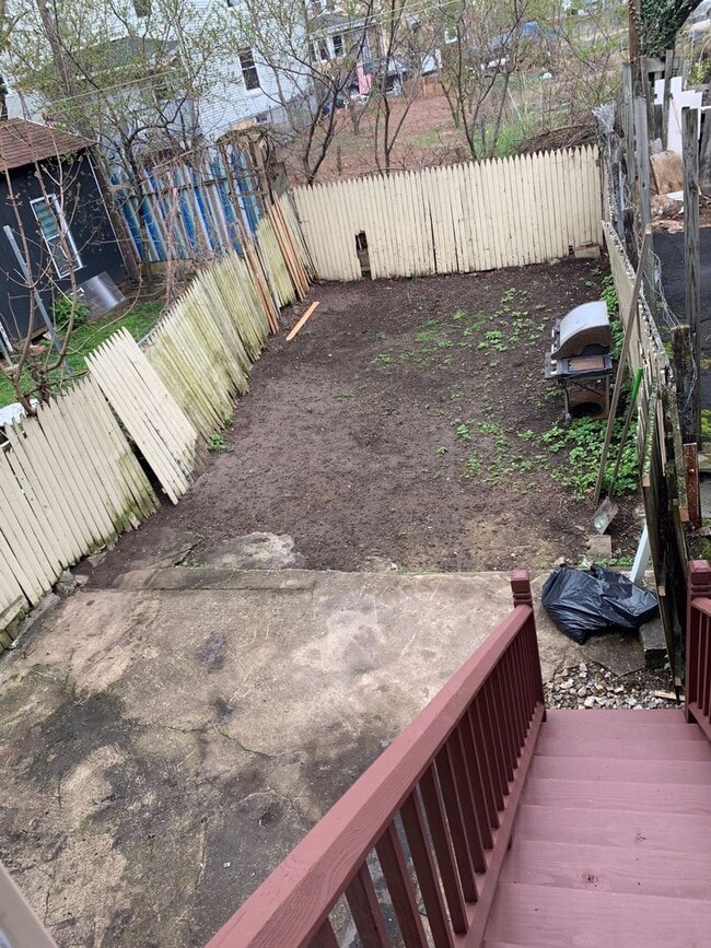 Building Photo - Single Family Home 3 beds 2 baths Newark
