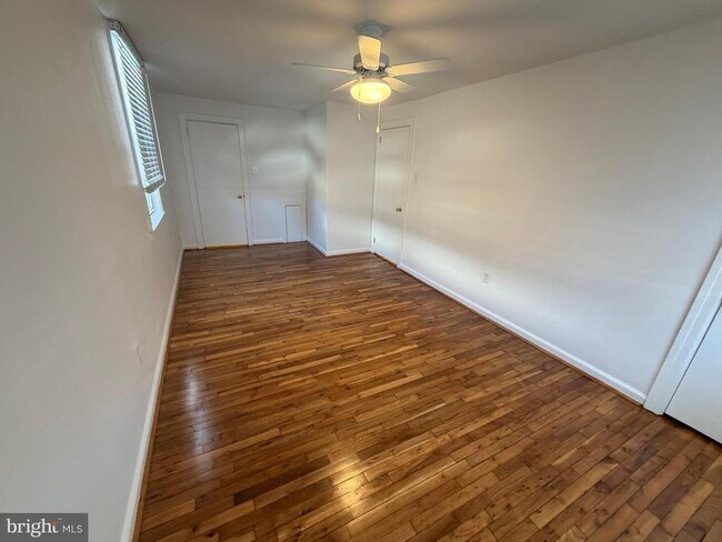 Building Photo - 1206 Green St