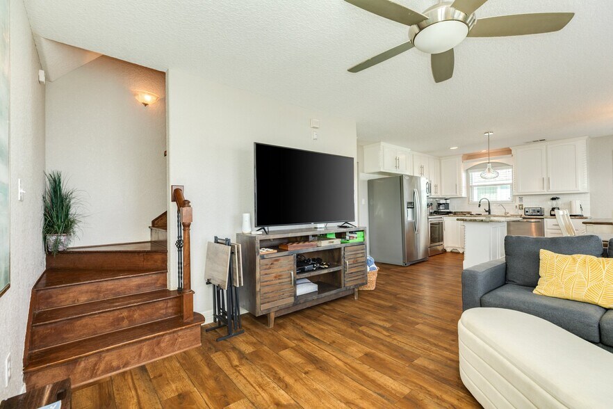 Building Photo - 207 Sandpebble Pl