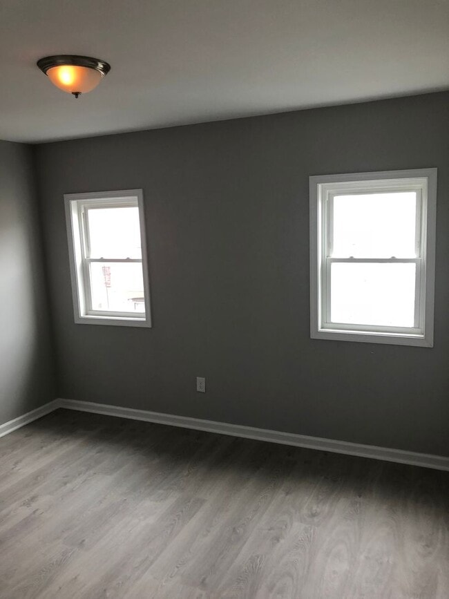 Building Photo - 1637 S Marston St